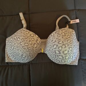 Victoria Secret front closure